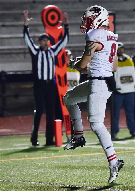 High School Football Roundup: Lakeville North’s balanced offense shines in win over Burnsville